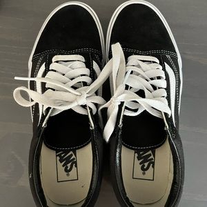 Womens classic lace up vans
